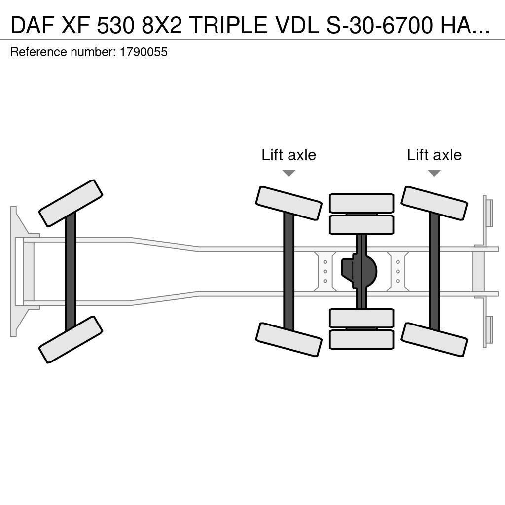 DAF XF 530 8X2 TRIPLE VDL S-30-6700 HAAKARMSYSTEEM/ABR Vrachtwagen met containersysteem
