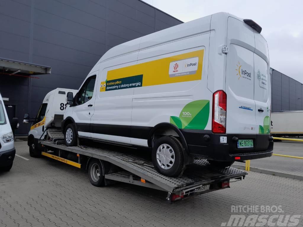 Iveco Daily 50 C 15 Vrachtwagen met vlakke laadvloer en lier