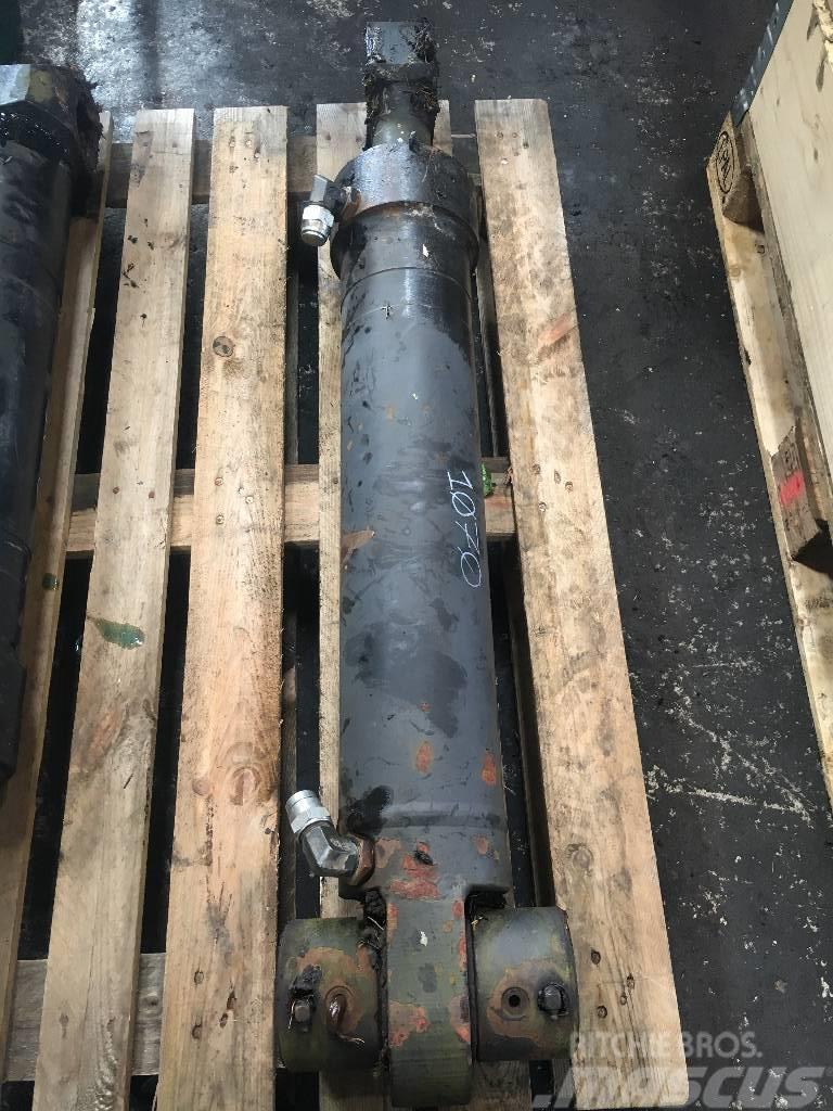 Timberjack 1070 TJ180 dipper cylinder Houtoogstkranen