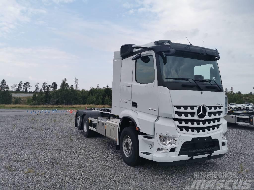 Mercedes-Benz Arocs 2853L Lastväxlare Vrachtwagen met containersysteem