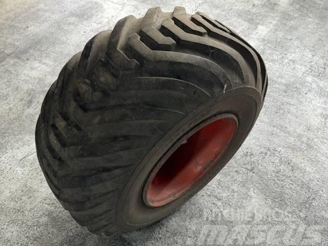 Bobcat 400/60-15.5 Tire | Band | Wheel | Rad | Viskafors Banden, wielen en velgen