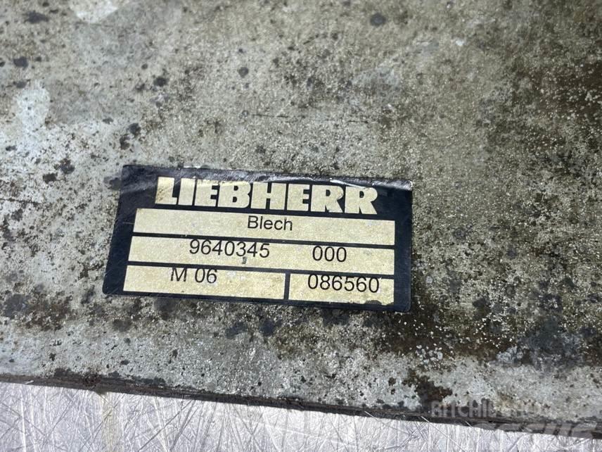 Liebherr A934C-9640345-Cover/Blech Chassis en ophanging