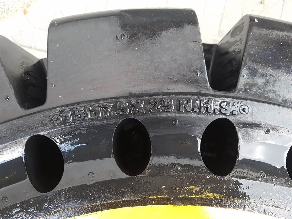 CAT 910/914 - 447-1131 - Tyre/Reifen/Band Banden, wielen en velgen