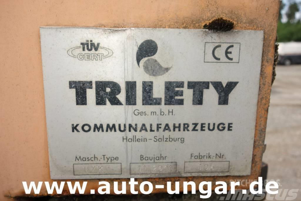 Multicar Trilety Kehraufbau für Multicar Bj. 2001 Kehraufsa Veegmachines