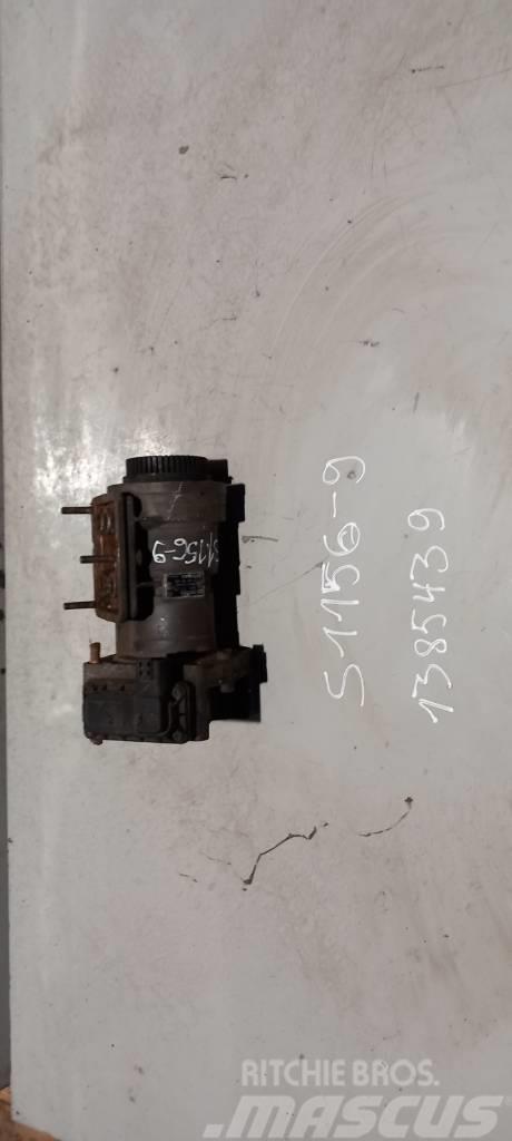 Scania R124.420 brake main valve 1385439 Remmen