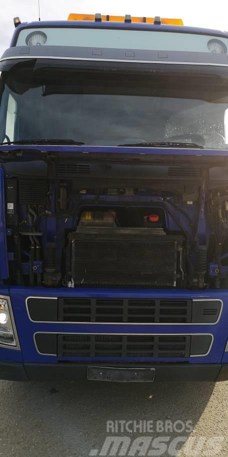 Volvo FH16 6X4 MANUAL with hydraulic Chassis met cabine