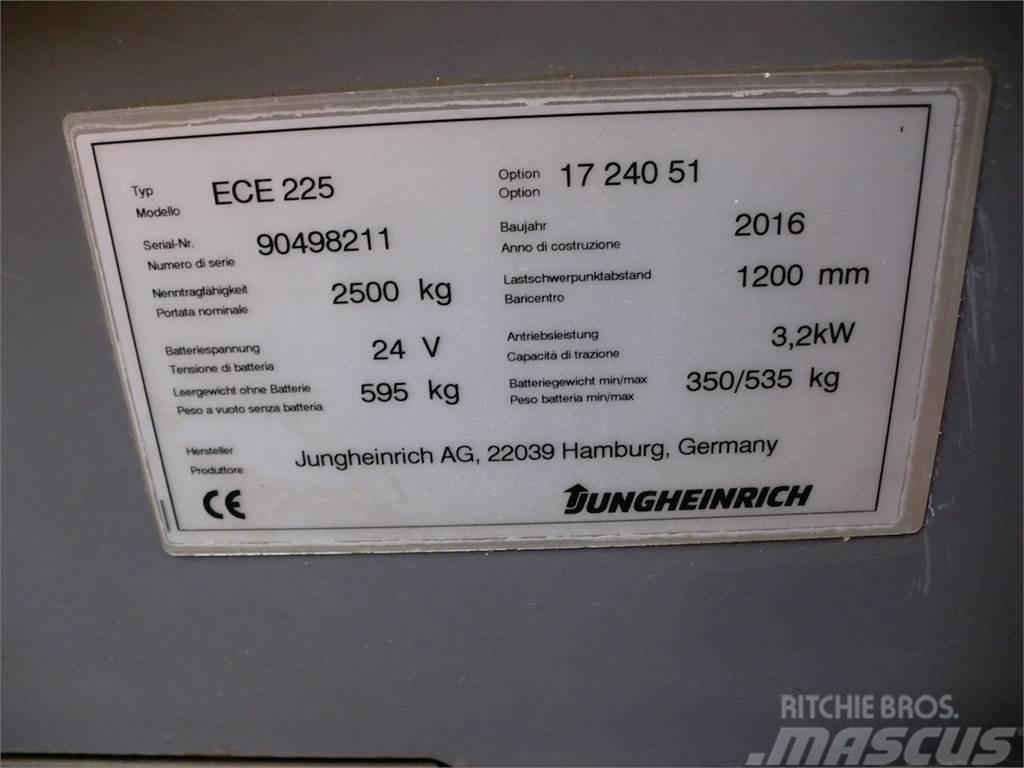 Jungheinrich ECE 225 2400x510mm Orderpicker voor laag niveau