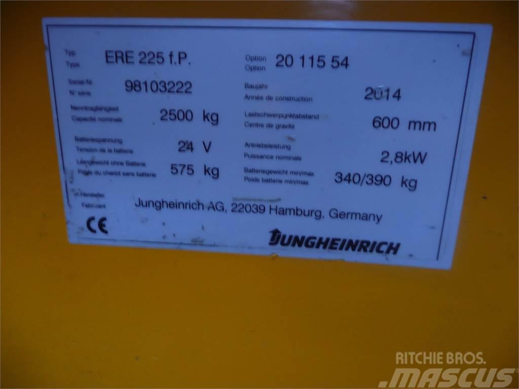 Jungheinrich ERE 225 Meerij pallettruck met platform