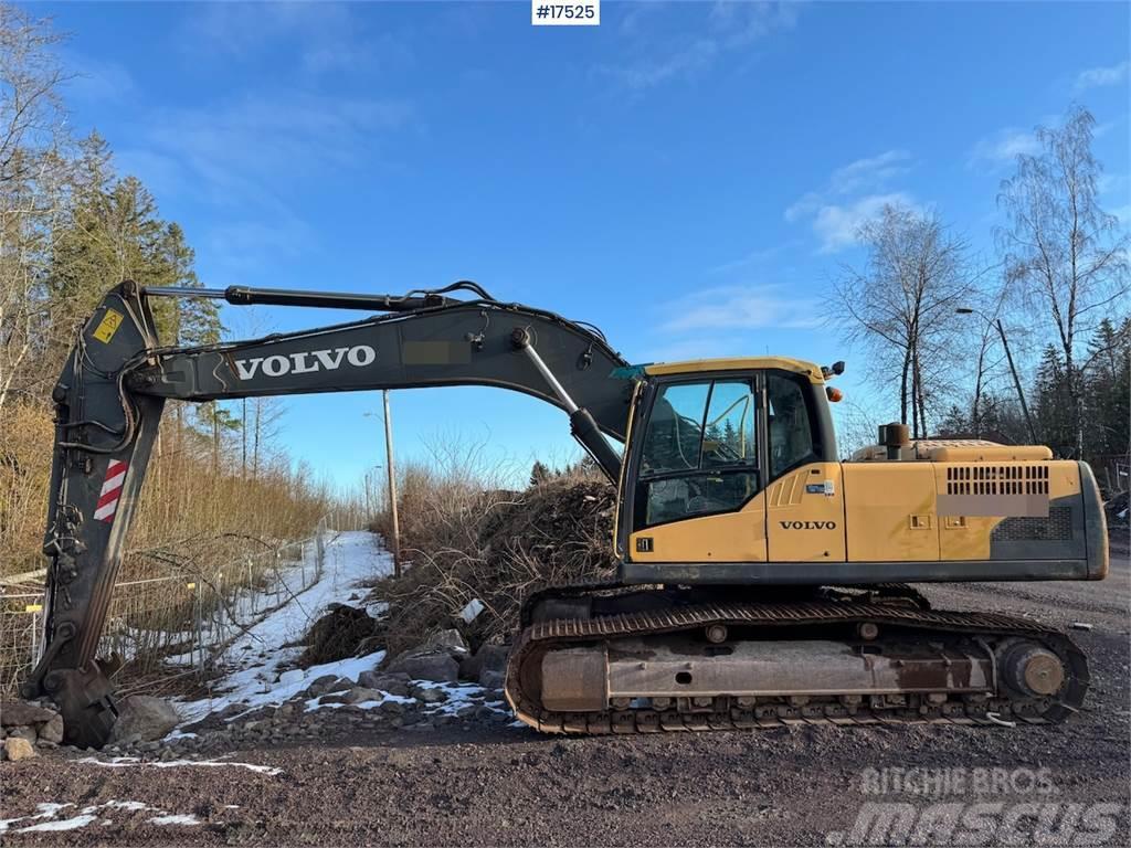 Volvo EC240CL Tracked excavator w/ bucket WATCH VIDEO Rupsgraafmachines