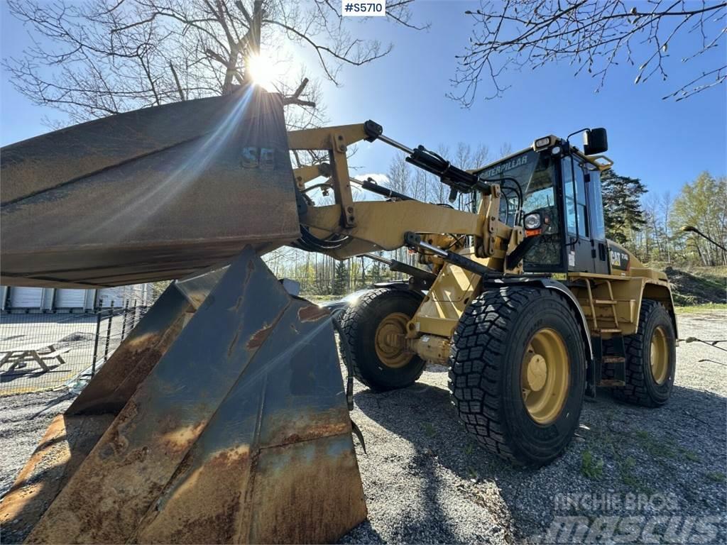 CAT IT14G Wheel Loader with tools Wielladers