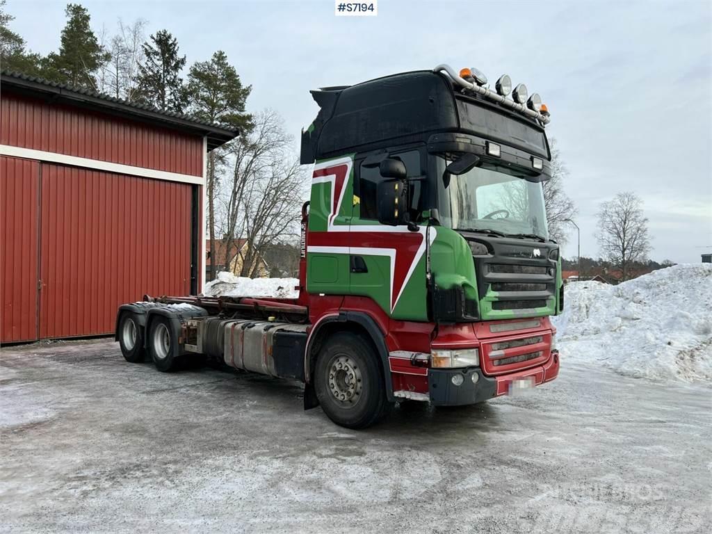 Scania R480CB6X4HNA hook truck Vrachtwagen met containersysteem