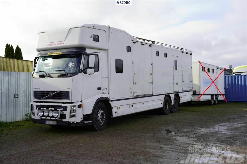 Volvo FH 400 6*2 Horse transport with room for 9 horses Dieren transport trucks