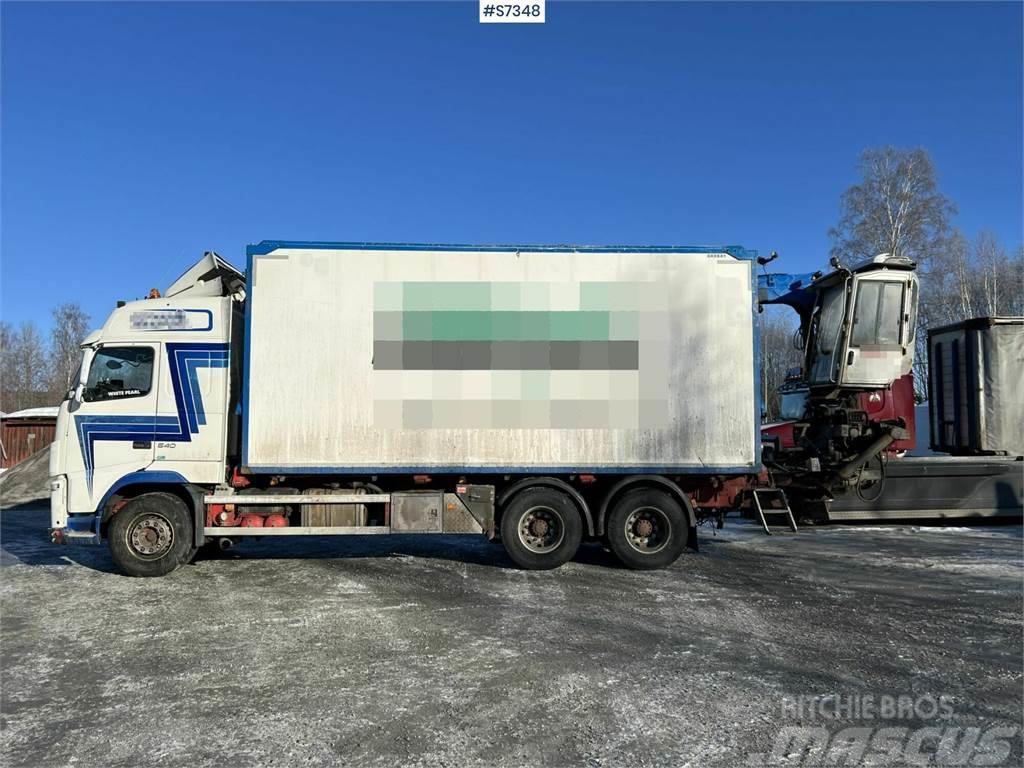 Volvo FH 6*4 Chip Truck with Palfinger crane Bakwagens met gesloten opbouw