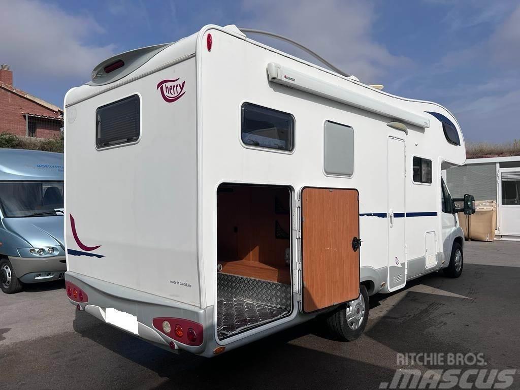 Fiat GIOTTILINE THERRY-GARAGE-POCOS KMS- Caravans en campers