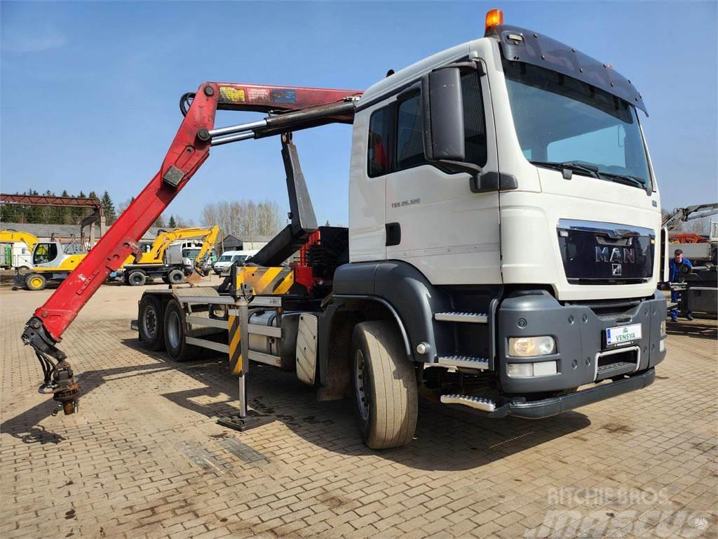 MAN TGS 26.320 6x2-4 + Hyvalift + HMF 1643-Z2 Vrachtwagen met containersysteem