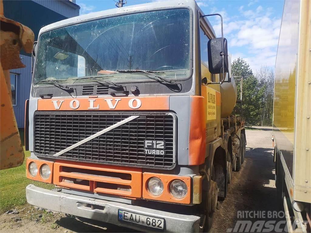 Volvo F12 Only chassis Chassis met cabine