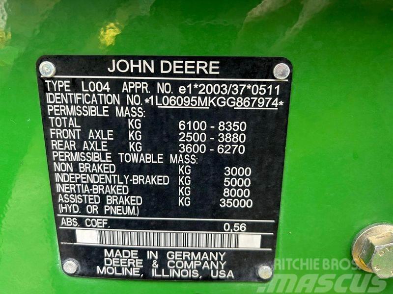 John Deere 6095MC Tractoren