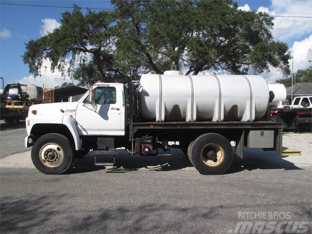 Ford F800 Water tankwagens