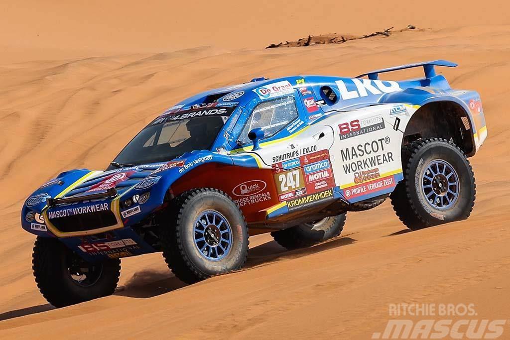 Century CR6 rally raid car, as new, FIA/Dakar Spec Werktuigdragers