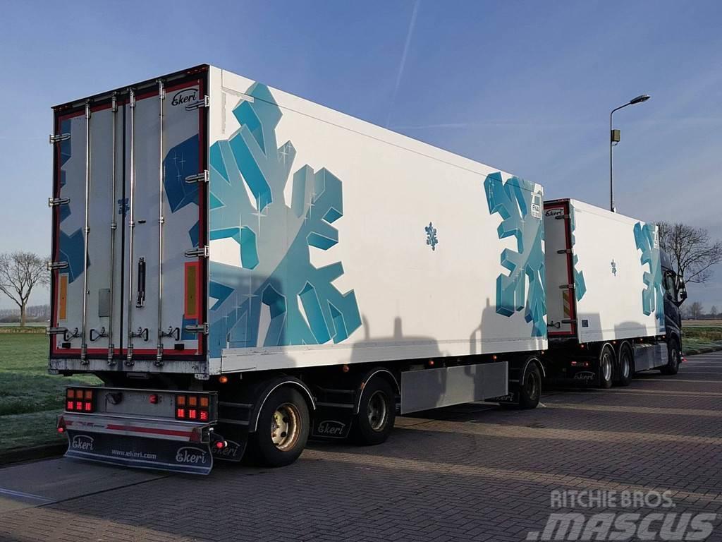 Ekeri S5-K 3 AXLES side doors carrier Koel-vries trailer