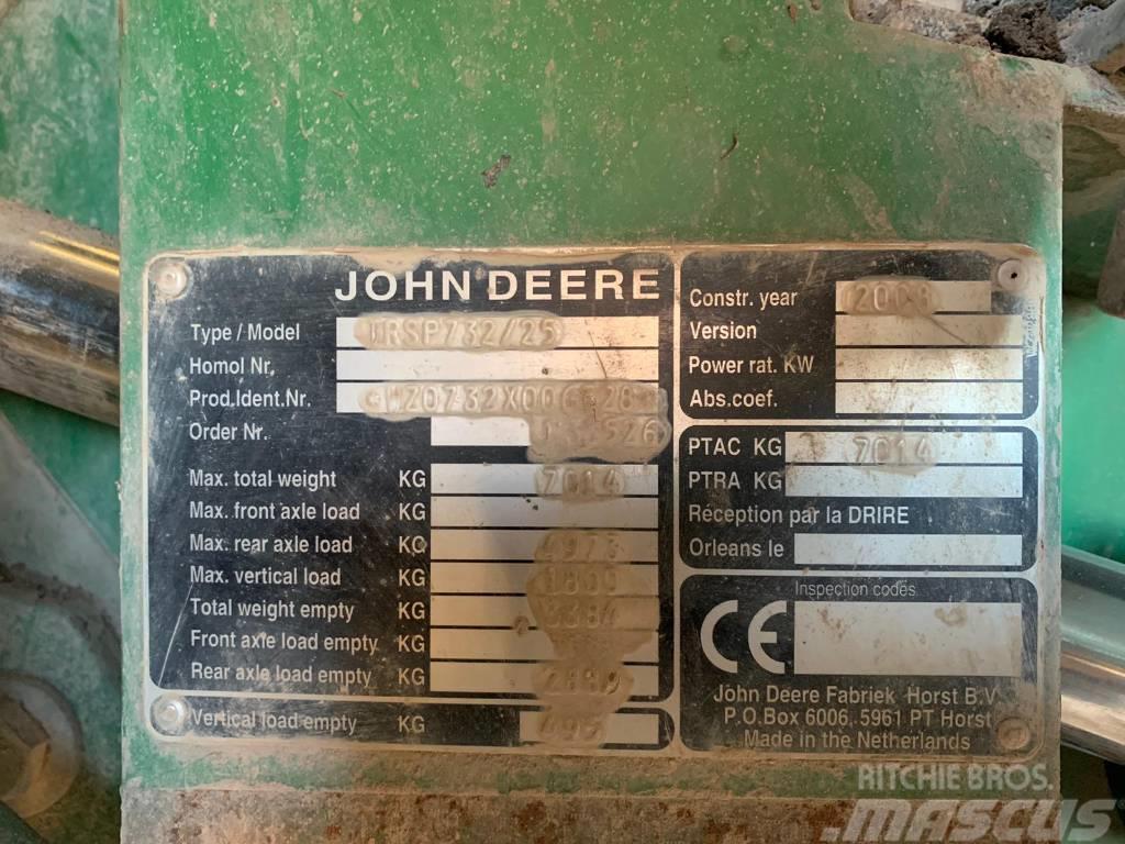 John Deere 732 Getrokken spuitmachines