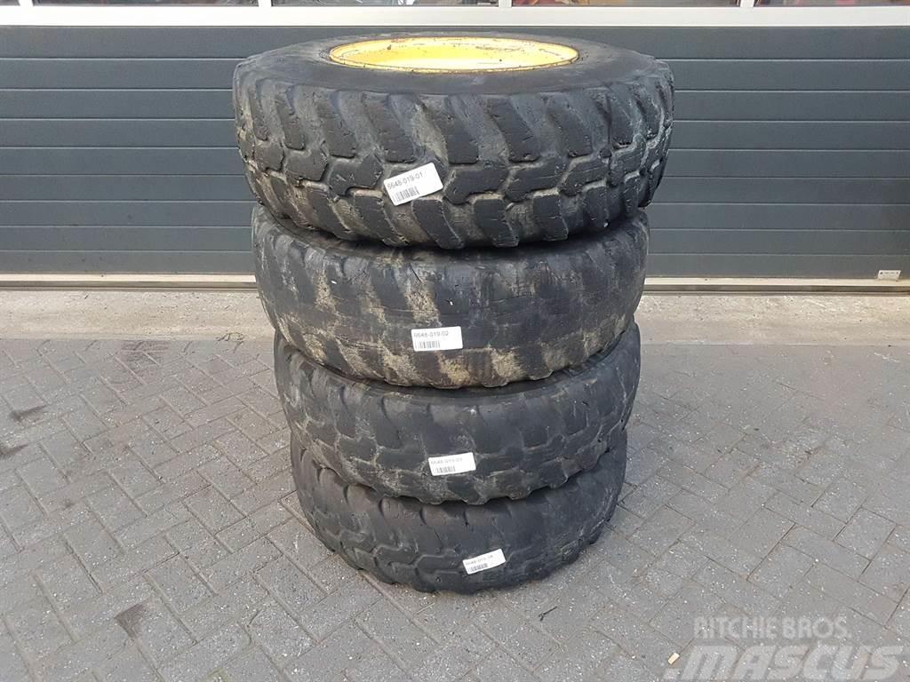 Volvo L30G-Dunlop 335/80R20 (12.5R20)-Tire/Reifen/Band Banden, wielen en velgen