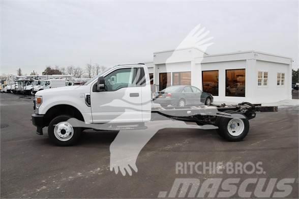 Ford F350 XL Chassis met cabine