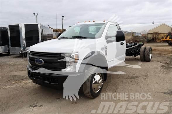 Ford F450 XL Chassis met cabine