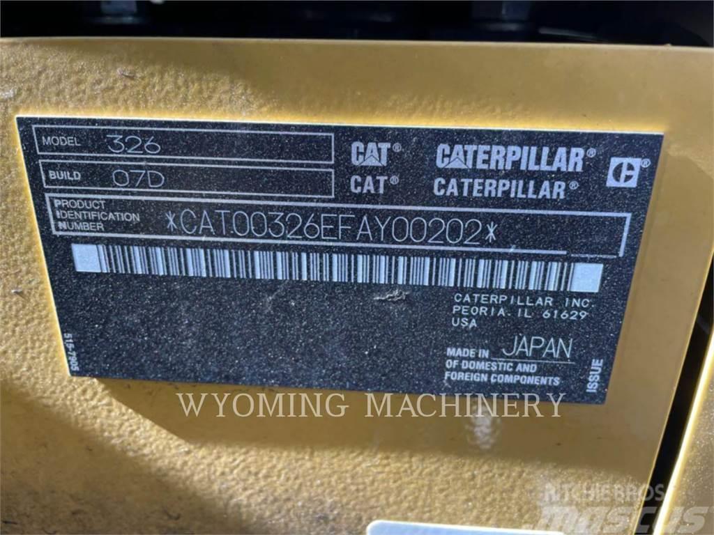 CAT 326 Rupsgraafmachines