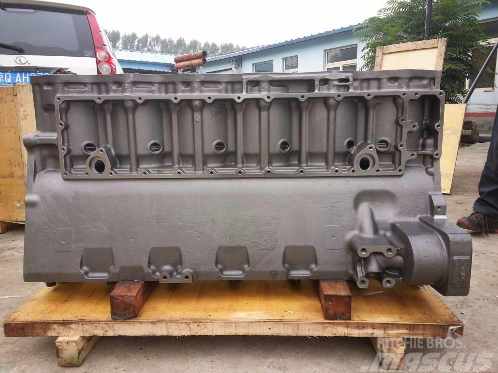 Komatsu PC200-7 6d102 engine block 6735-21-1010 Motoren