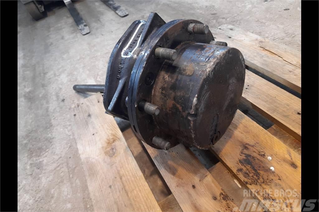 Valtra N121 Front axle final drive Transmissie