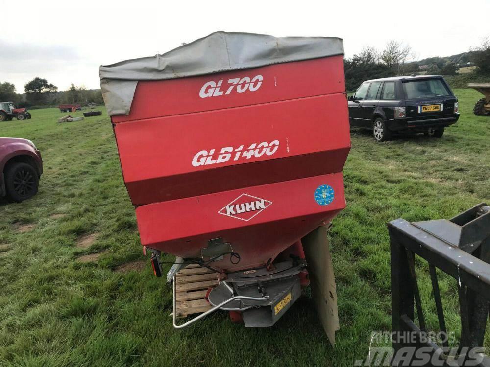 Kuhn Fertiliser Spreader MDS 1142 with extensions Anders