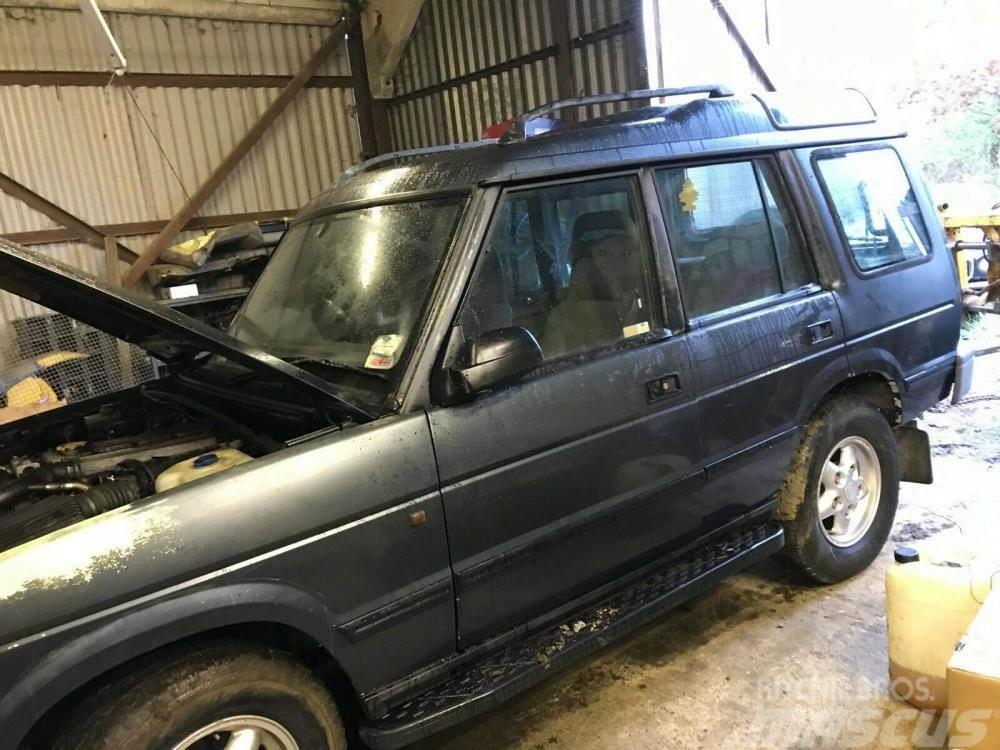 Land Rover Discovery 300 TDi n s front wing £50 Anders
