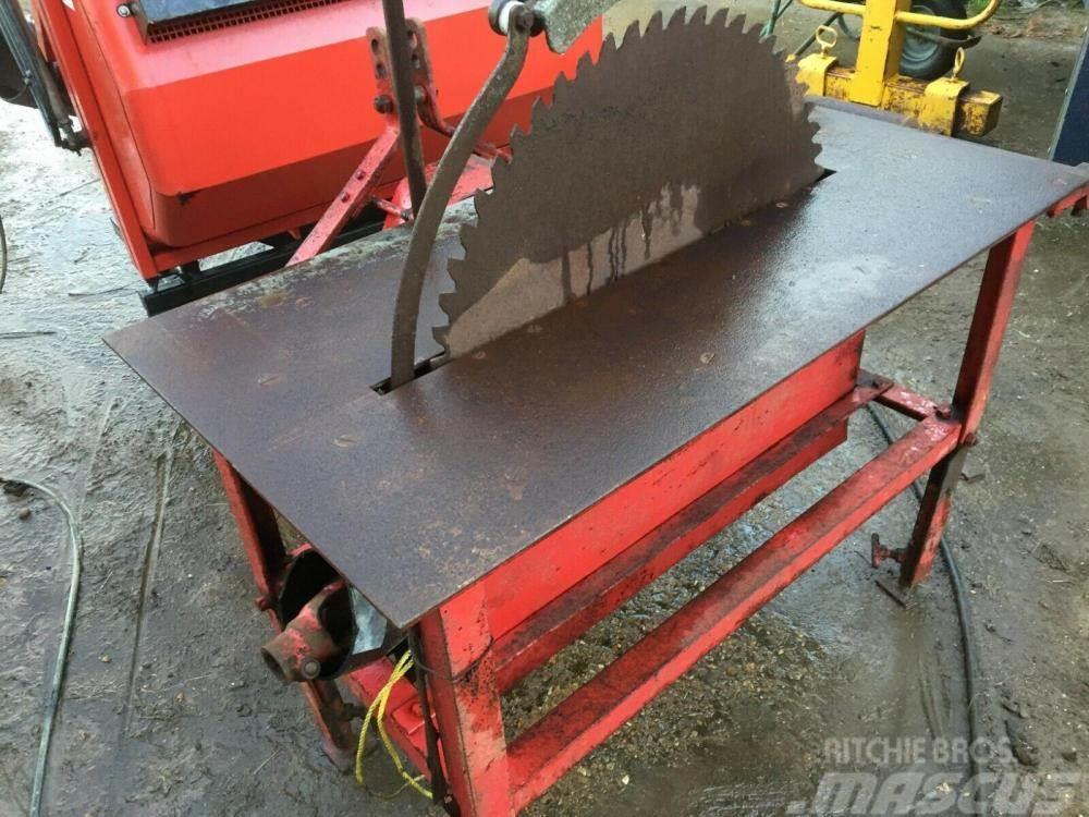  Saw Bench PTO driven - 3 point linkage £450 plus v Overige componenten