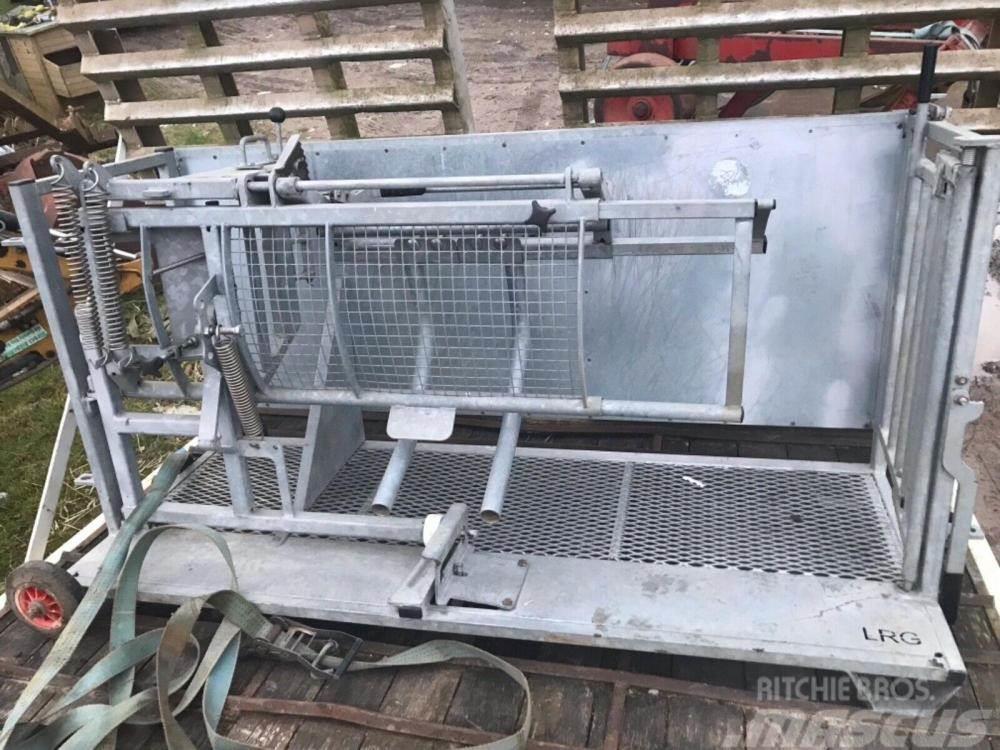  Sheep turn over crate professional Overige veehouderijmachines