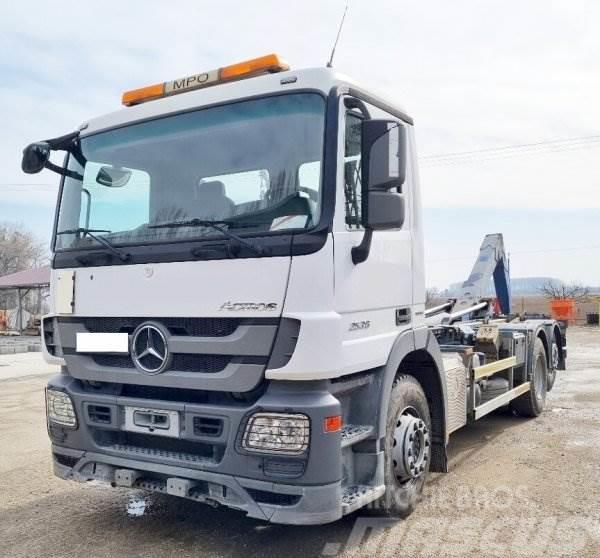 Mercedes-Benz Actros 2536 L +Skibicki Vrachtwagen met containersysteem