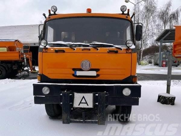 Tatra 815 + Kobit Syko 7H Zand- en zoutstrooimachines