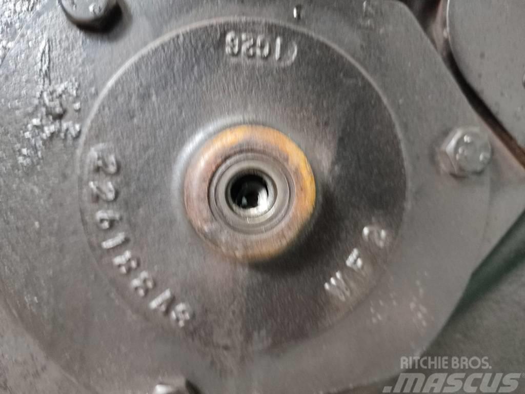 New Holland Gearbox 84141370 New Holland T8.360 Transmissie