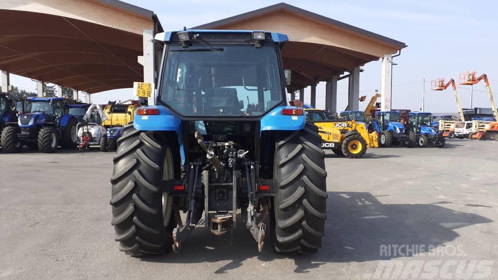 Ford / New Holland 8340 Tractoren
