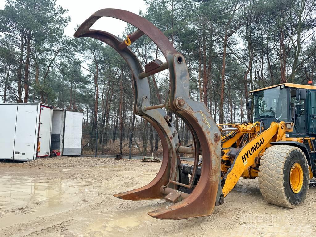 Log grapple suited for Volvo L120 L150 L220 trees logs Grijpers