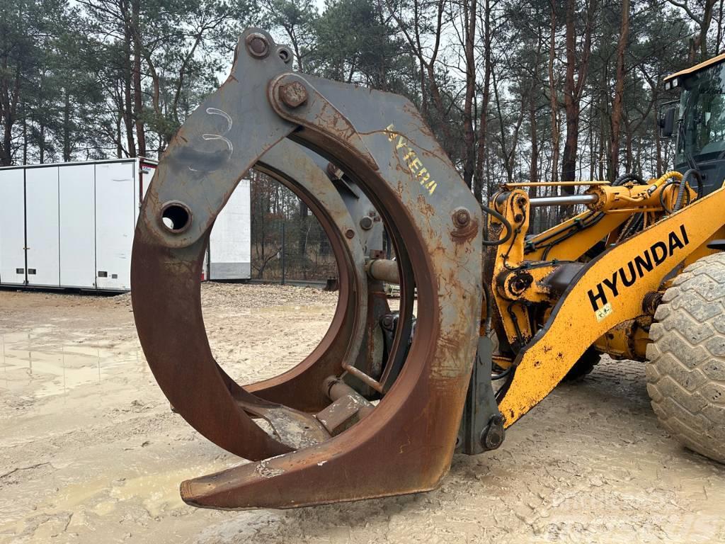 Log grapple suited for Volvo L120 L150 L220 trees logs Grijpers