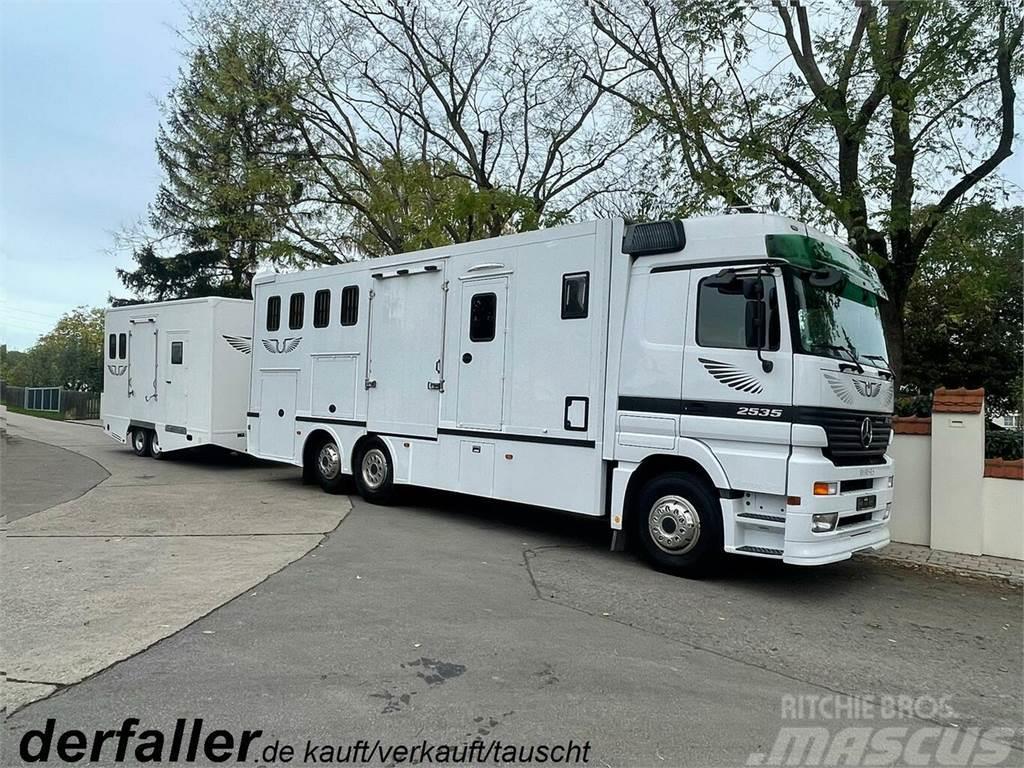 MERCEDES-BENZ Actros 2535 mit Flieglhänger 8-9 Pferde Wohnung Dieren transport trucks