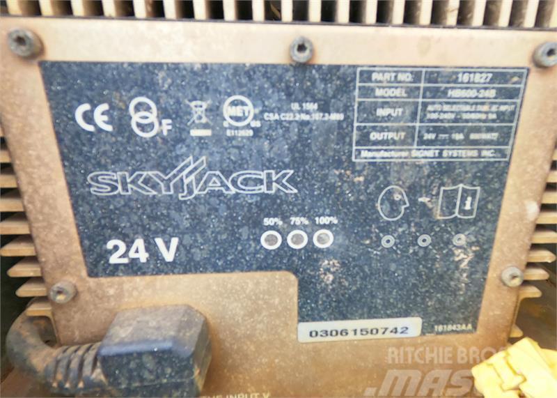 SkyJack SJ3226 Schaarhoogwerkers