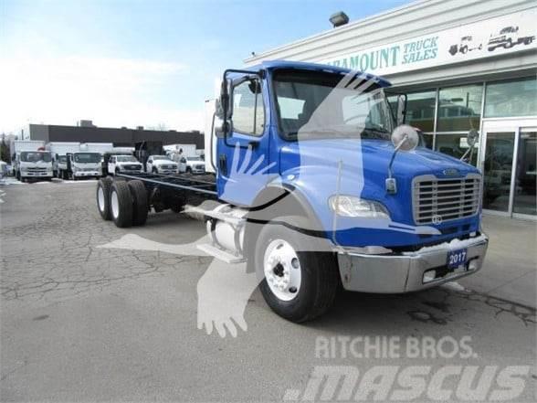Freightliner BUSINESS CLASS M2 106 Chassis met cabine