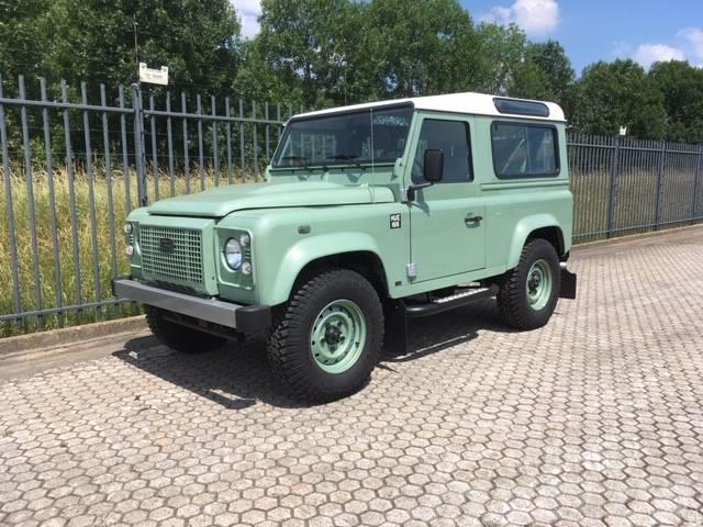 Land Rover Defender Heritage HUE only 1000 km with CoC Auto's