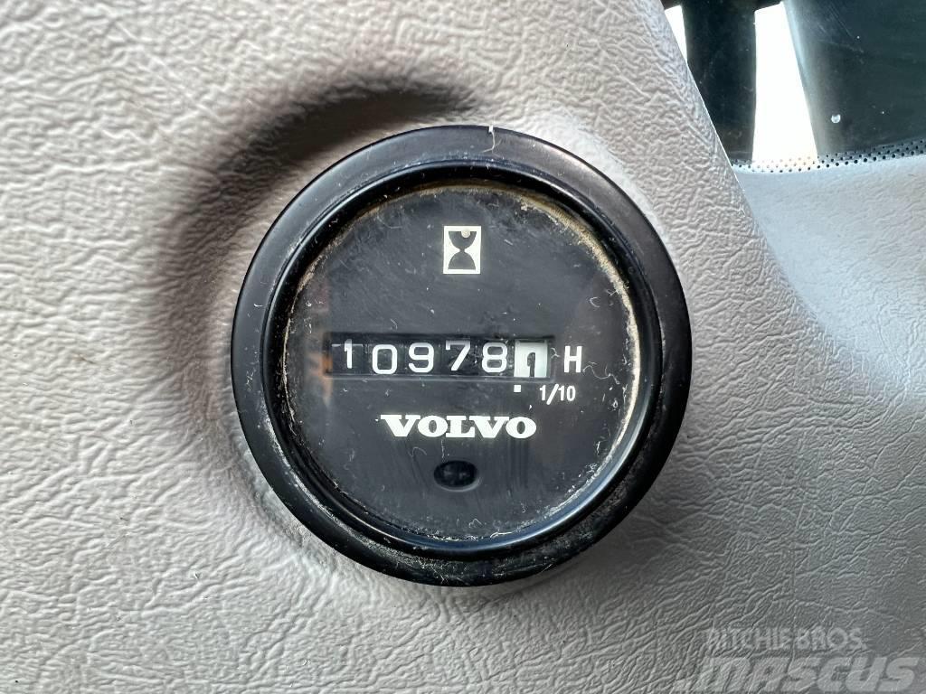 Volvo EW140D - Excellent Condition / Tilting Bucket Wielgraafmachines