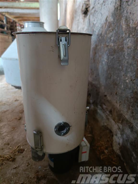  - - -  Kalkdoserer til stokerfyr Biomassa boilers en ovens