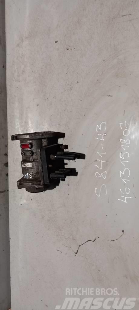 Scania 94.230 brake main valve 4613151807 Remmen