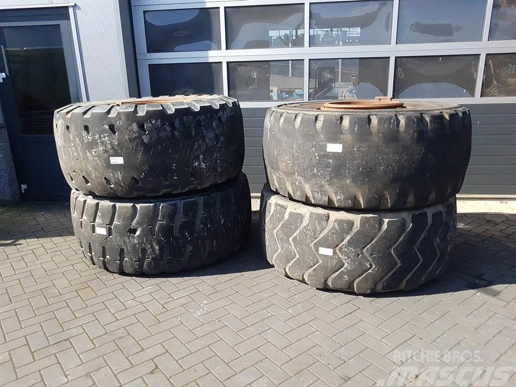 CASE 921C-Michelin 26.5R25-Tire/Reifen/Band Banden, wielen en velgen