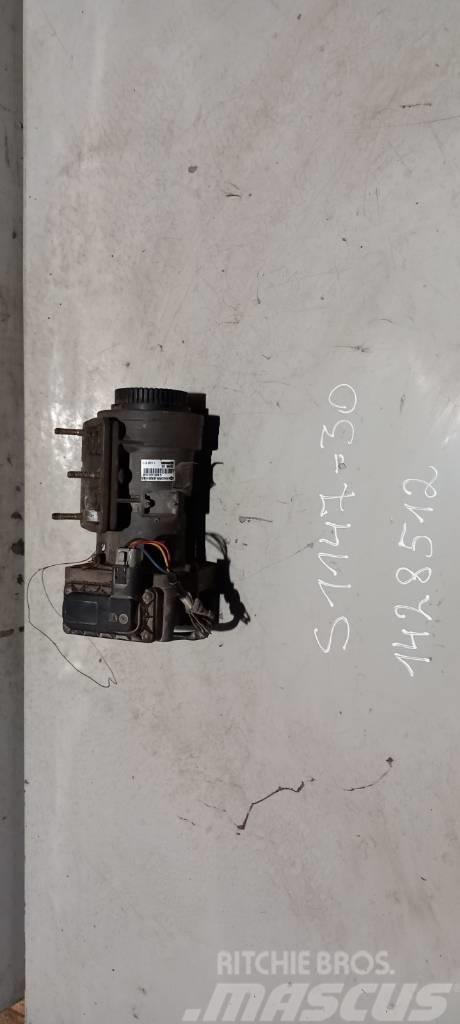 Scania R124.420 main brake valve 1428512 Remmen